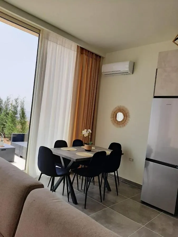 Apartmán Villa Amal Palase