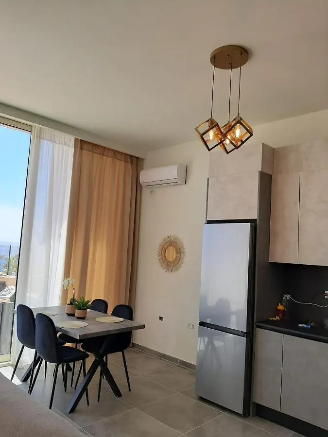 Villa Amal Palase